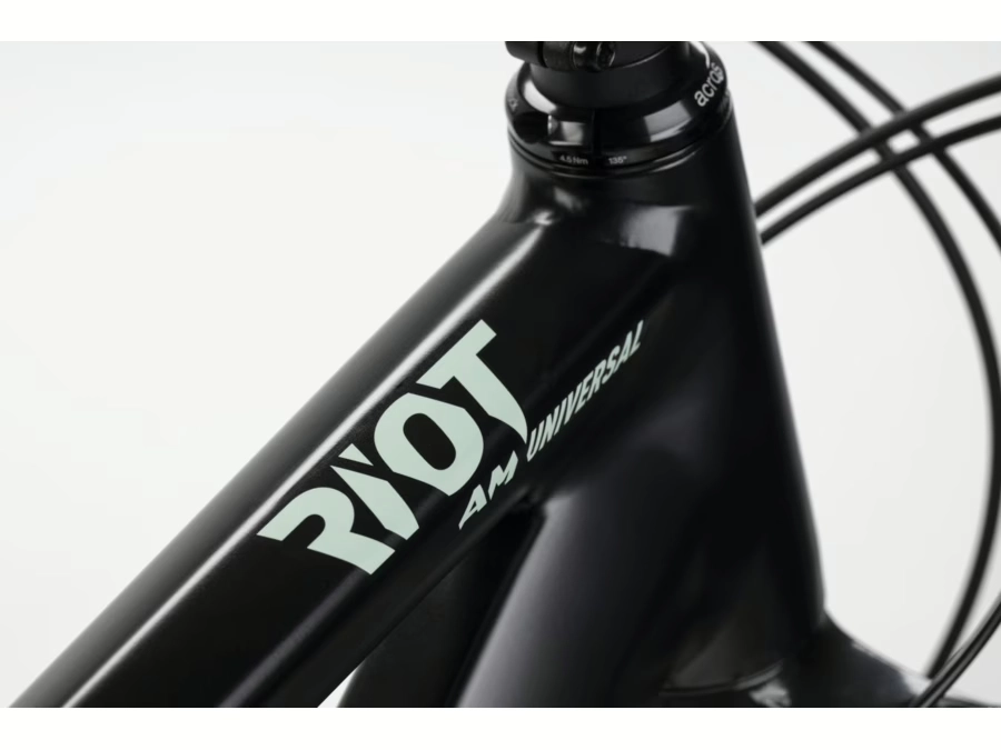 GHOST Riot AM AL 160/150 Universal Black/Green 2023 - M