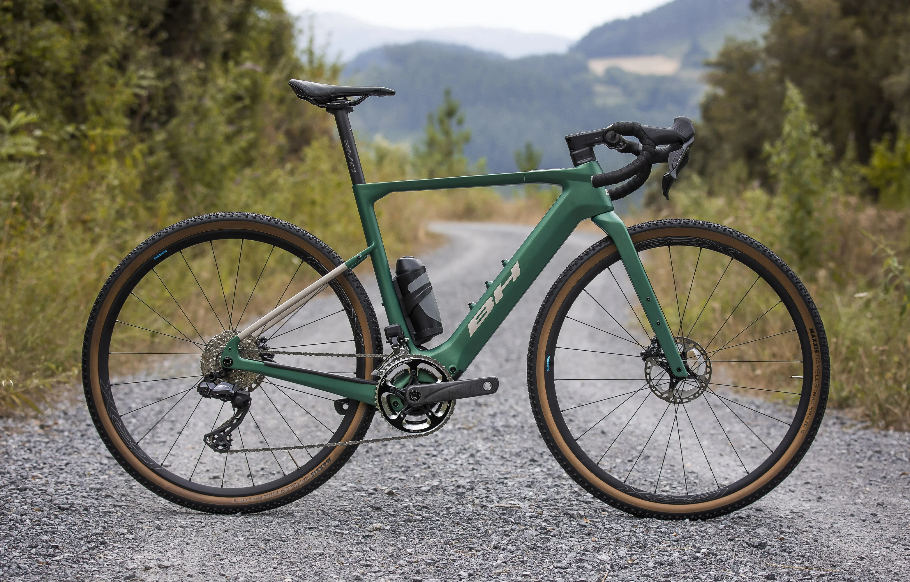 BH IGRAVELX CARBON 2.9 2027 Šedý