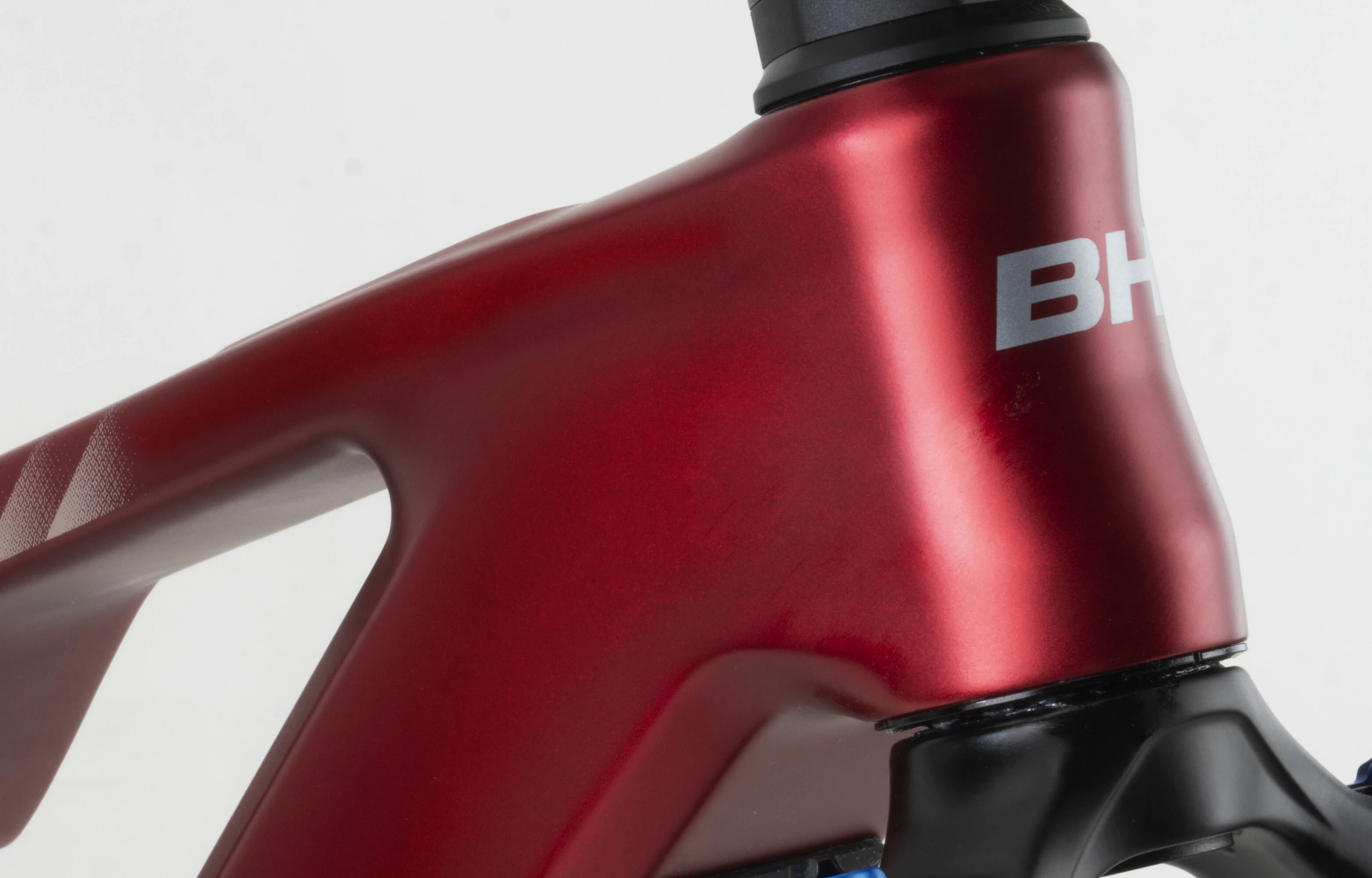 BH iLYNX+ NX TRAIL 7.9 2027 Červený - L