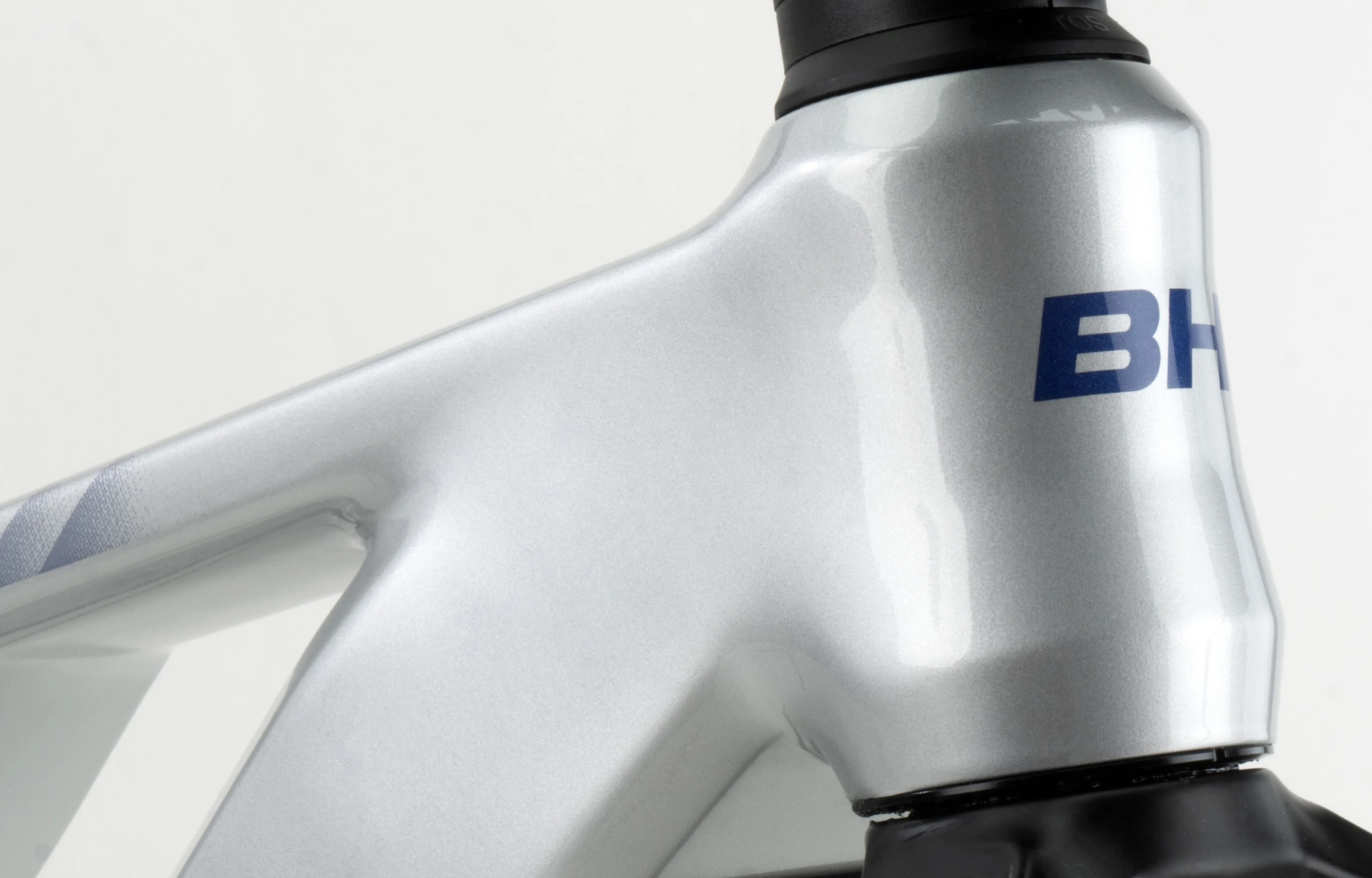 BH iLYNX+ NX TRAIL 8.0 2027 Šedý - L