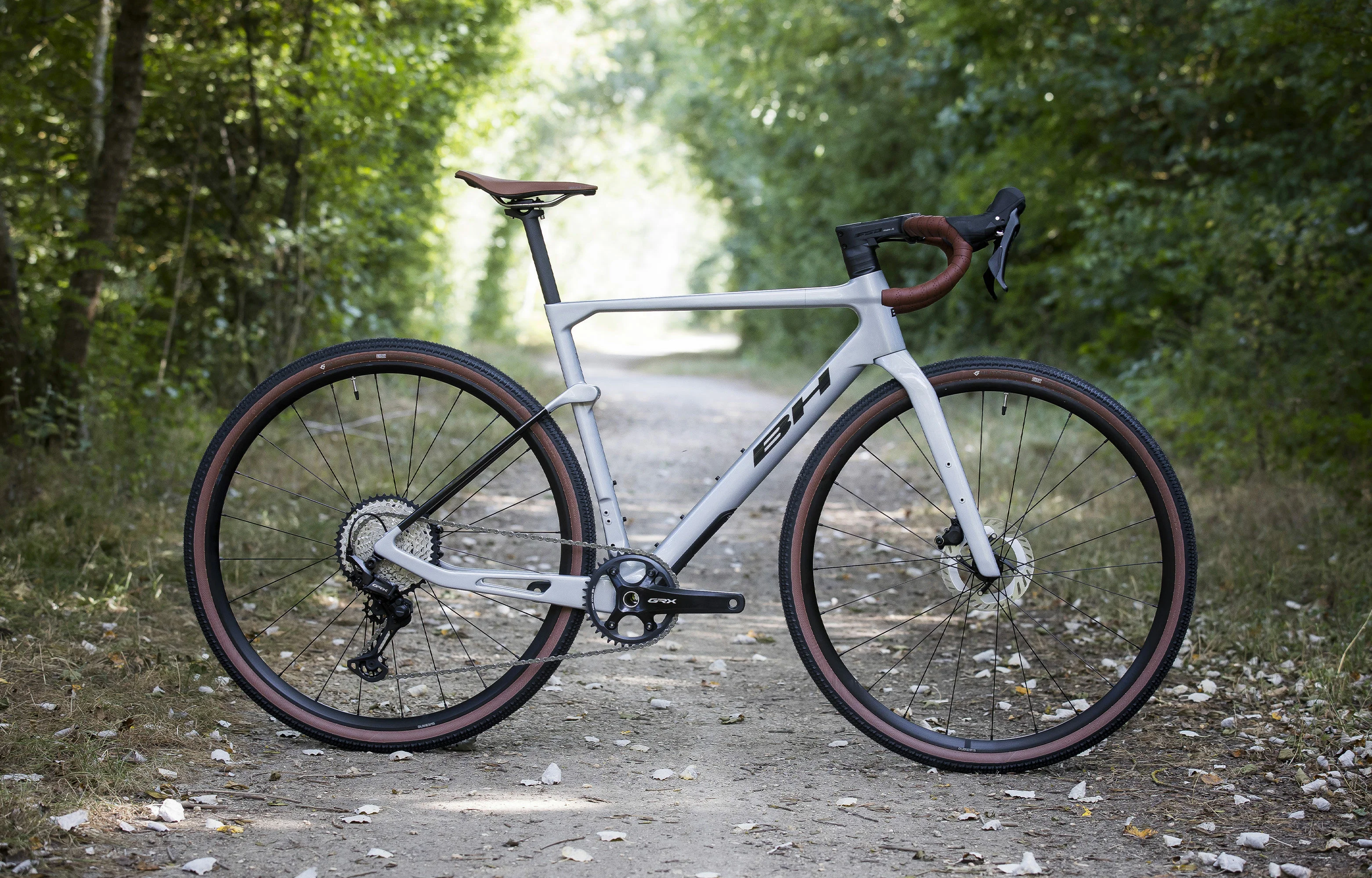 BH GRAVELX CARBON 5.0AT 2027 Červený - XL