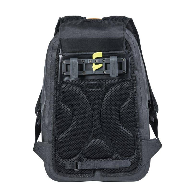 Basil URBAN DRY BACKPACK čierna