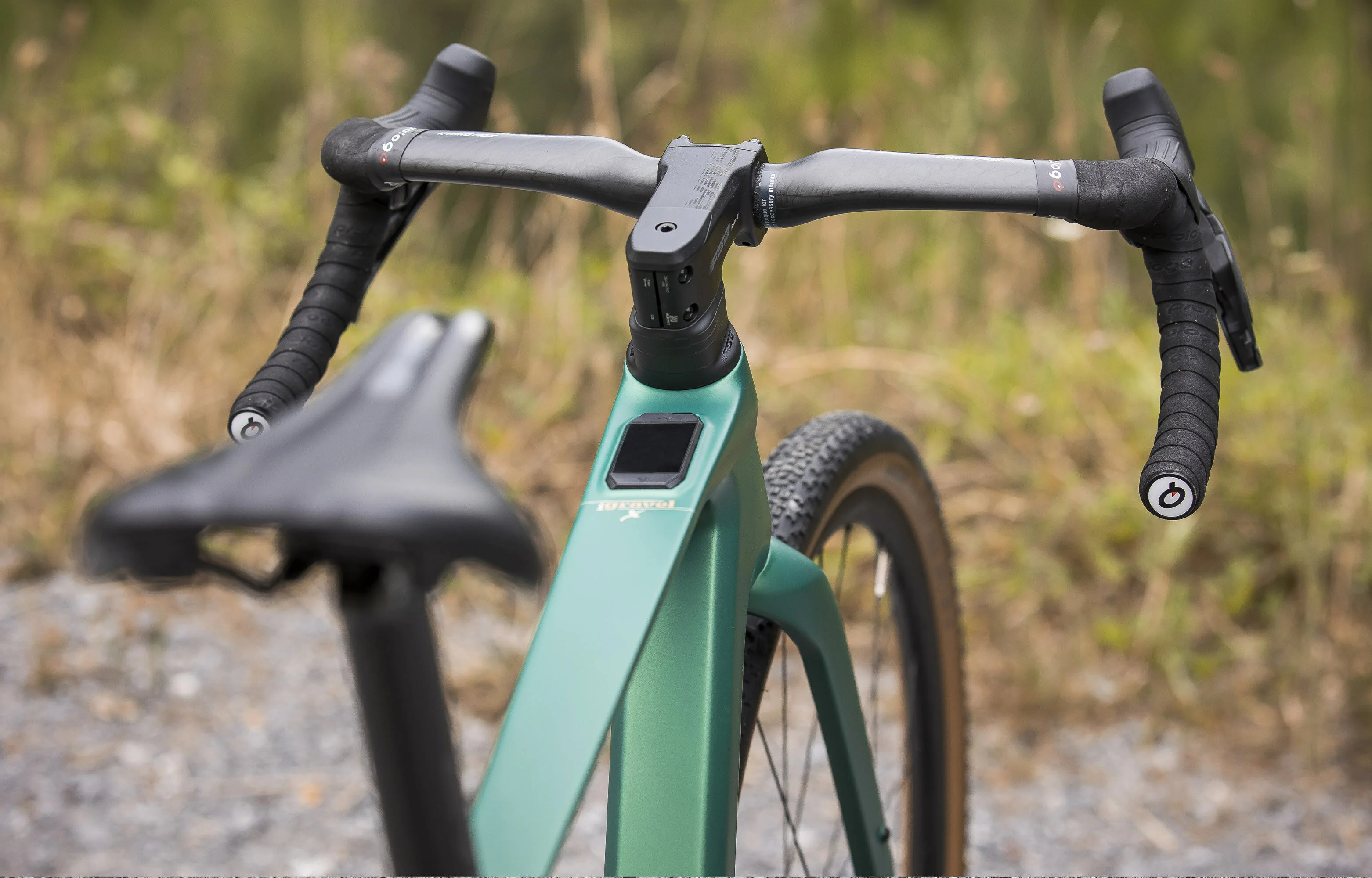 BH IGRAVELX CARBON 2.7 2027 Šedý