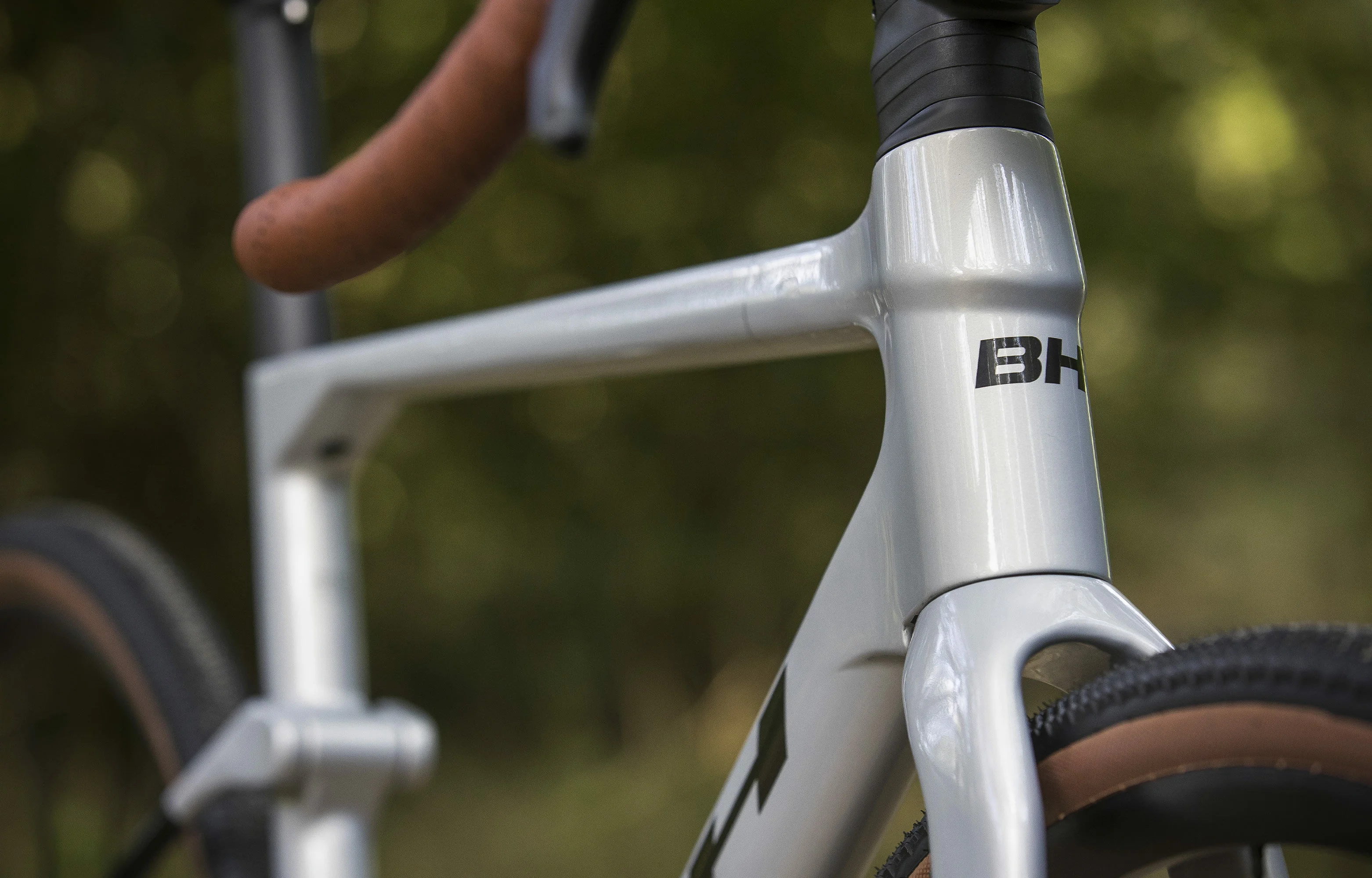 BH GRAVELX CARBON 5.0AT 2027 Červený - XL