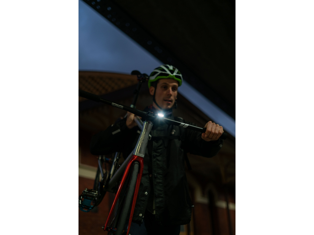 Predná blikačka KNOG Frog V3 - Spider Black