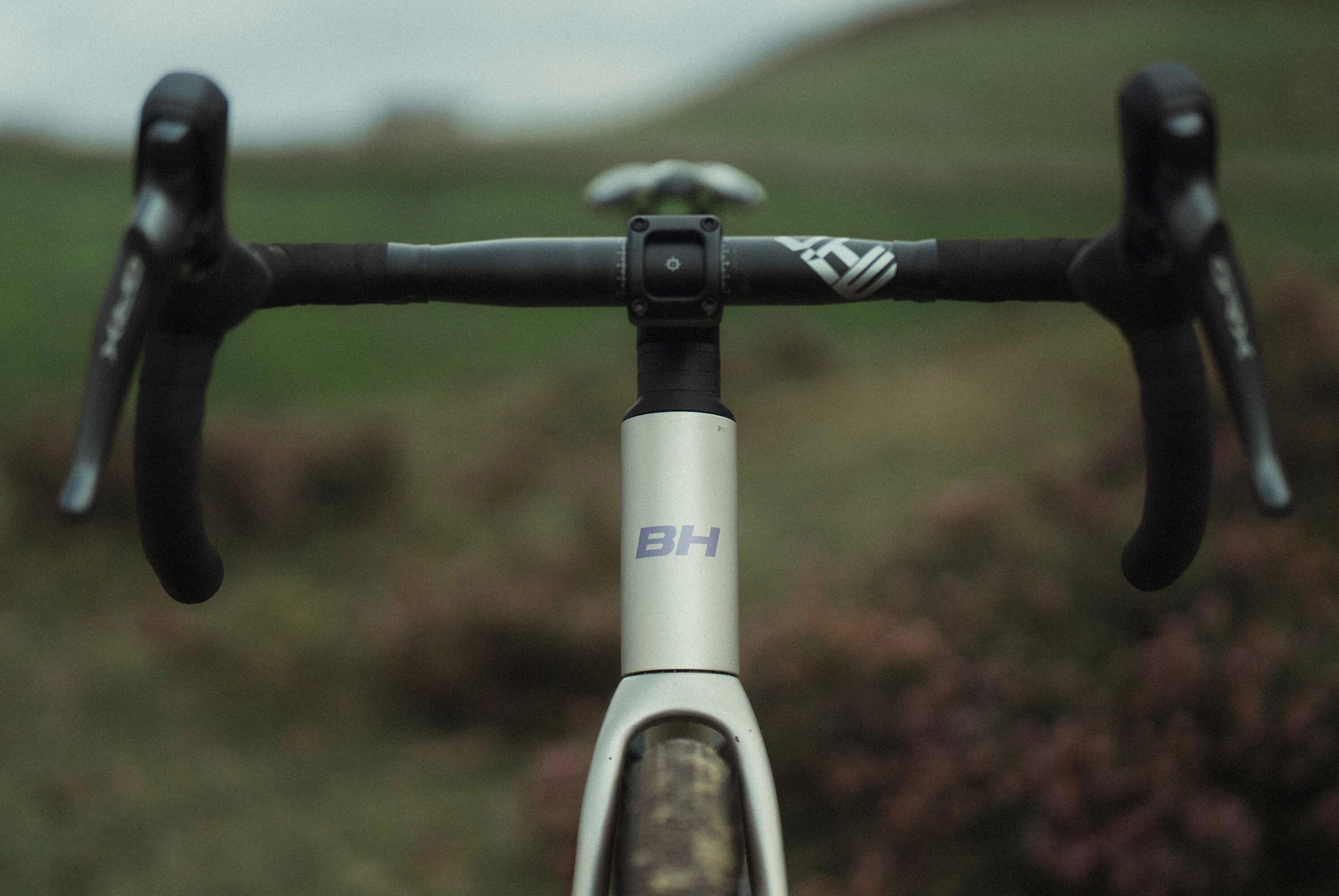 BH GRAVELX 1.8 2026 Biely - XL