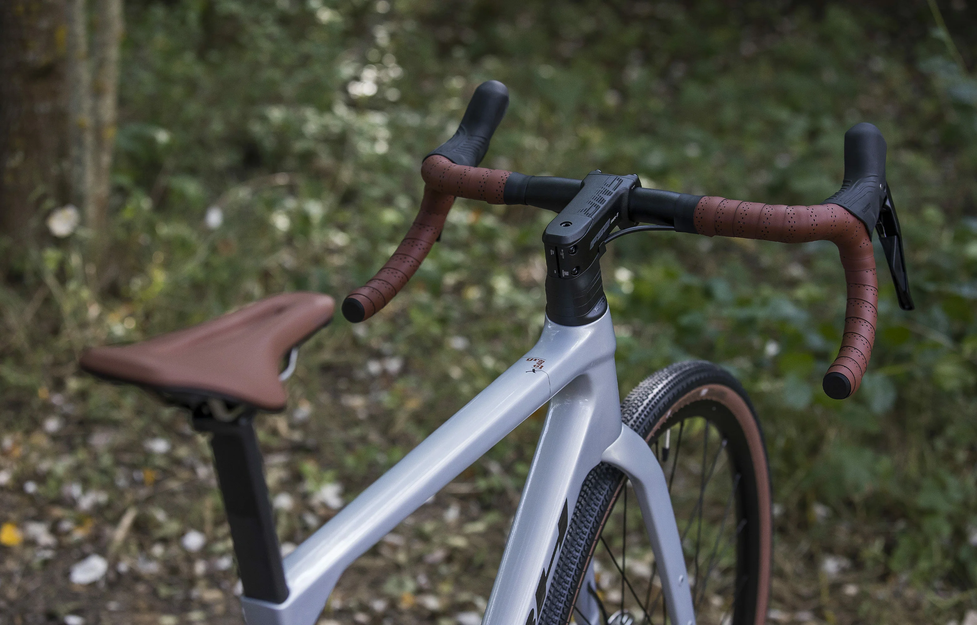BH GRAVELX CARBON 2.0AT 2027 Šedý - M