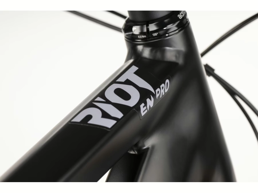 GHOST Riot EN AL 170/160 Pro Black/Red/Grey 2023