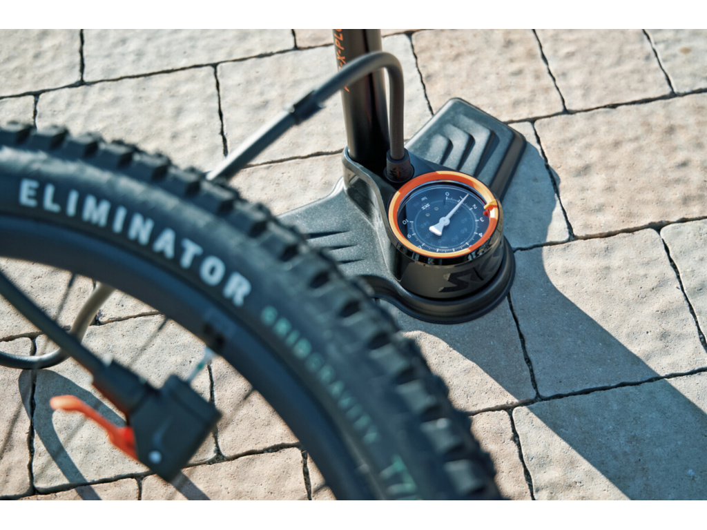 Pumpa SKS Air-X-Plorer Digi 10.0