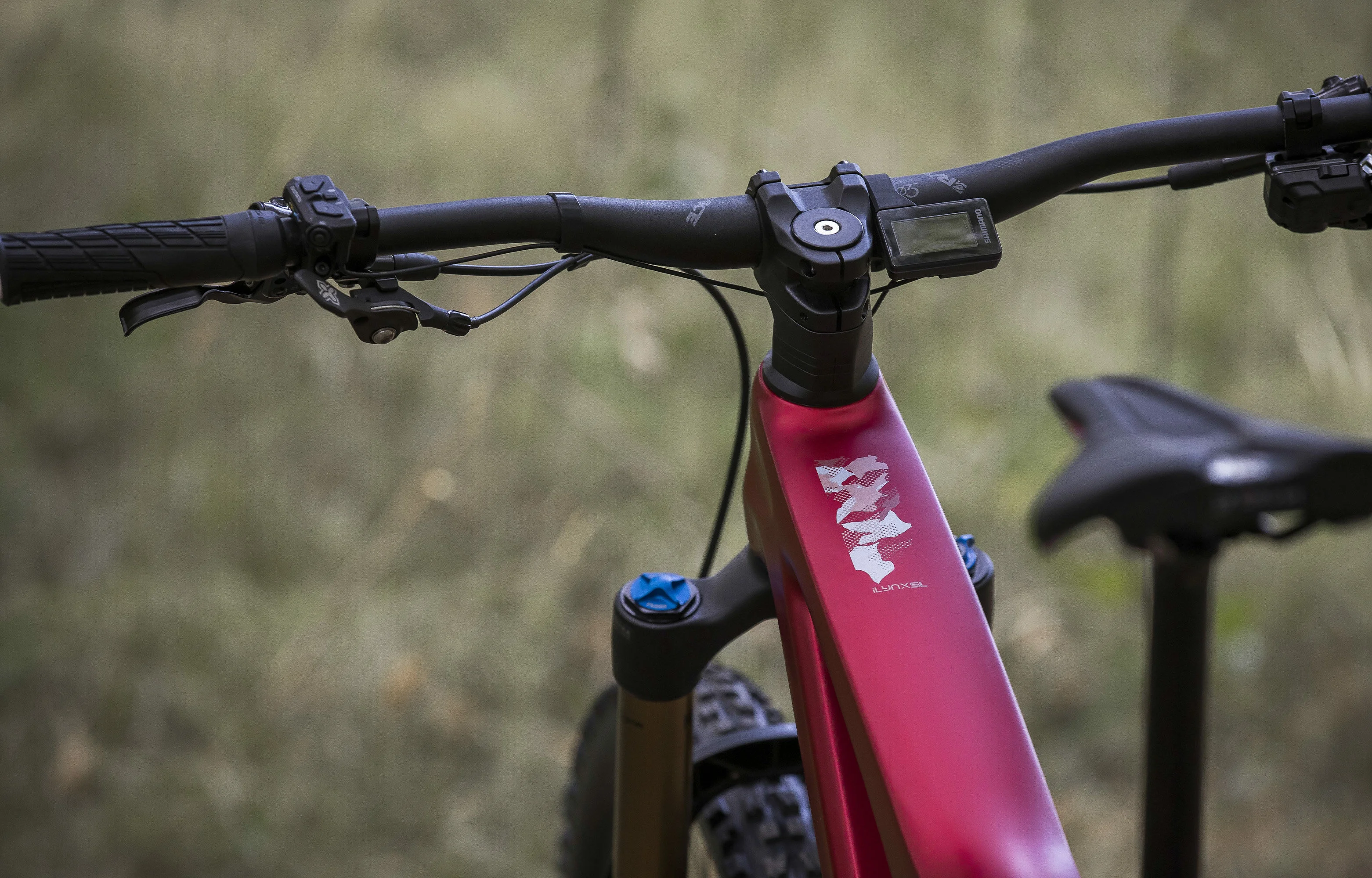 BH iLYNX+ SL ENDURO CARBON 9.7 2027 Šedý - S