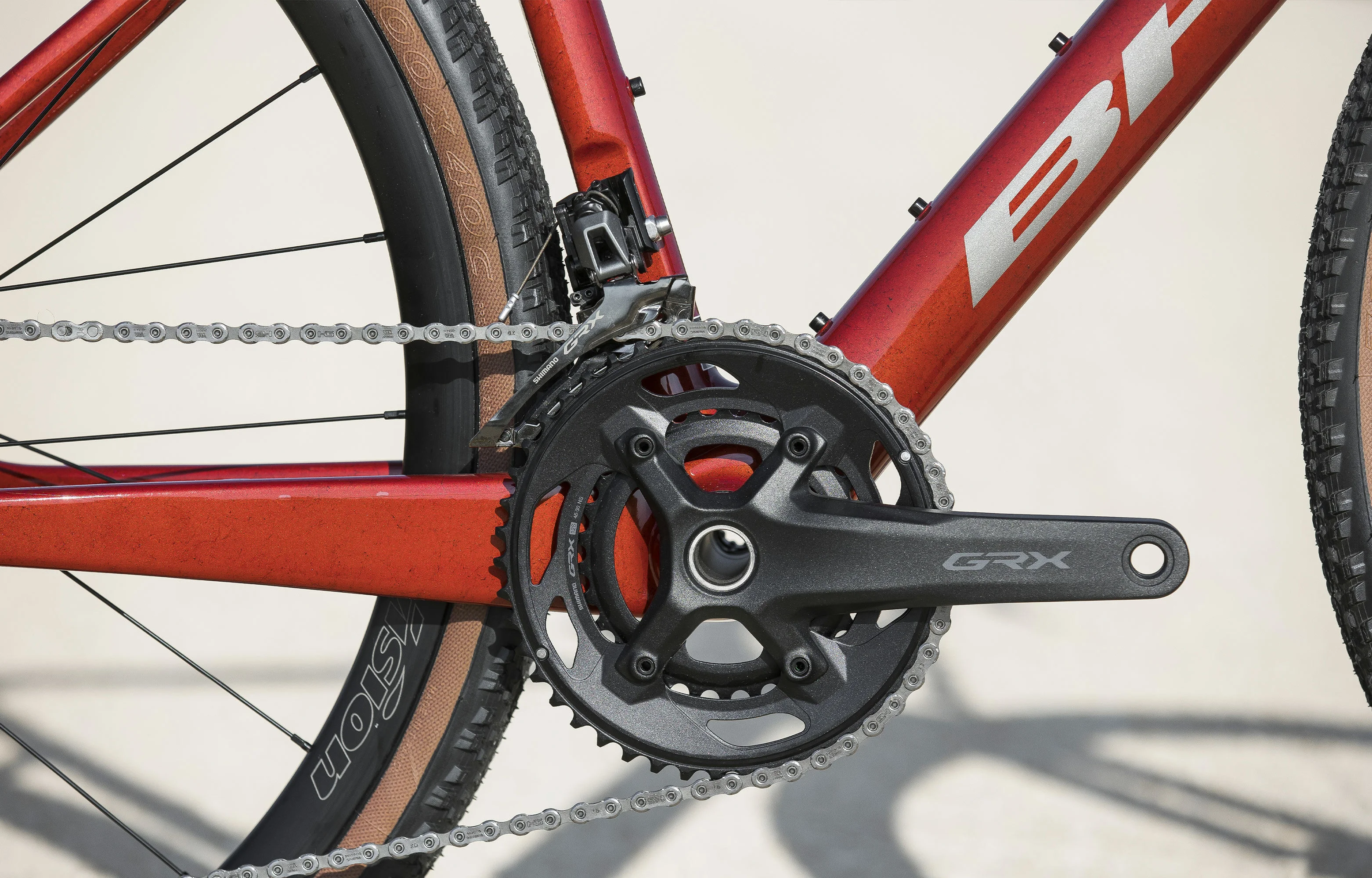 BH GRAVELX CARBON 3.5R 2027 Šedý - L