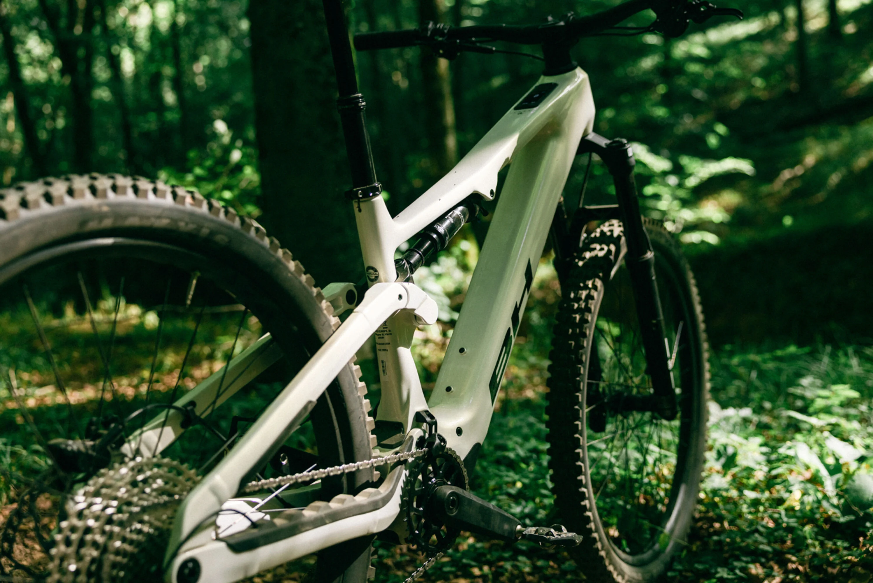 BH iLYNX+ DL TRAIL 7.9 2027 Čierny