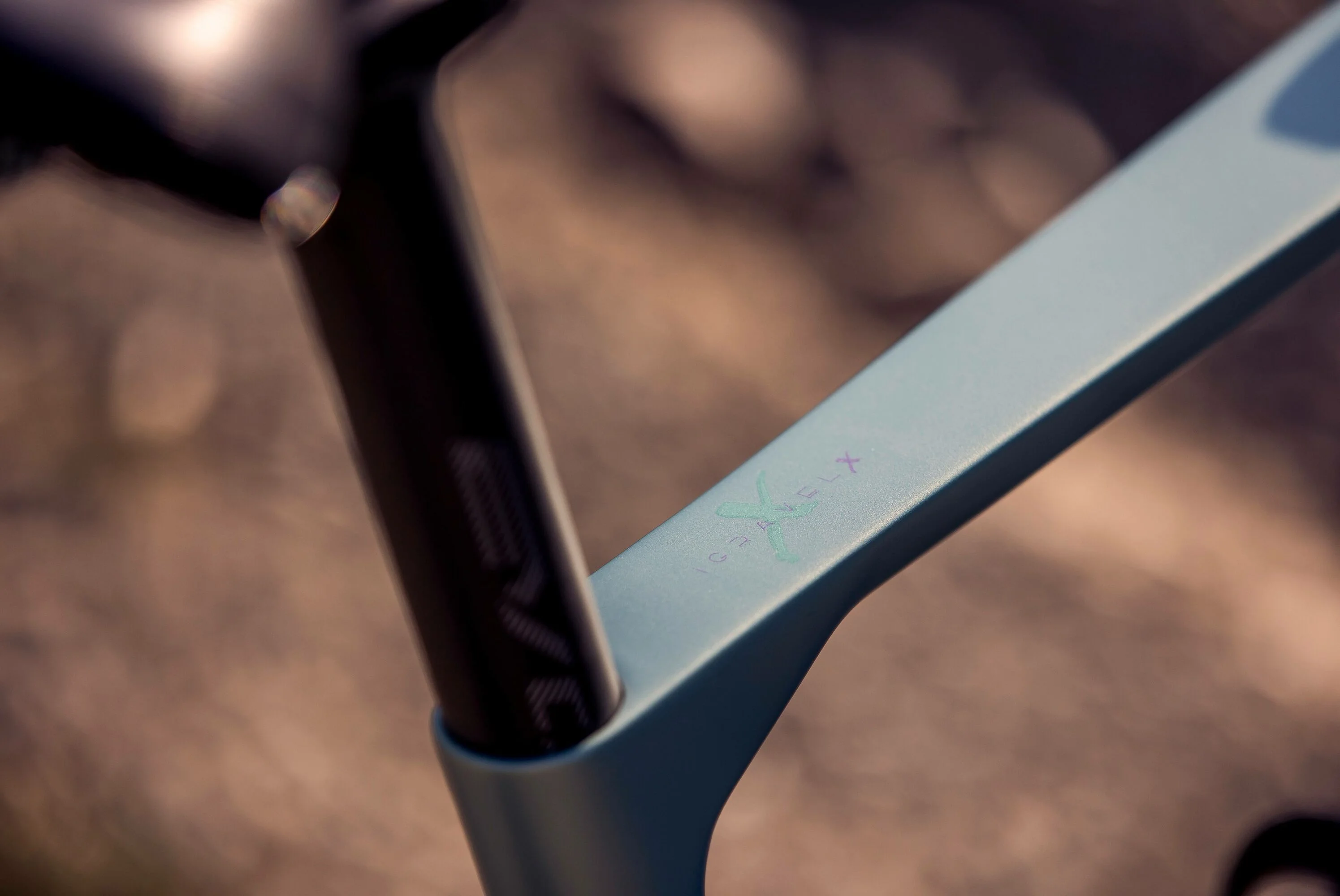 BH iGRAVELX NX CARBON 2.9 2026 Hnedý
